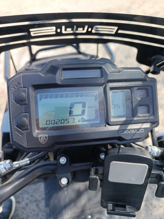 Skuter sotiladi tank