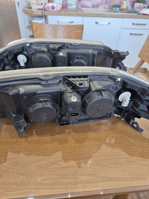 Кристални фарове VALEO за Рено Лагуна 2