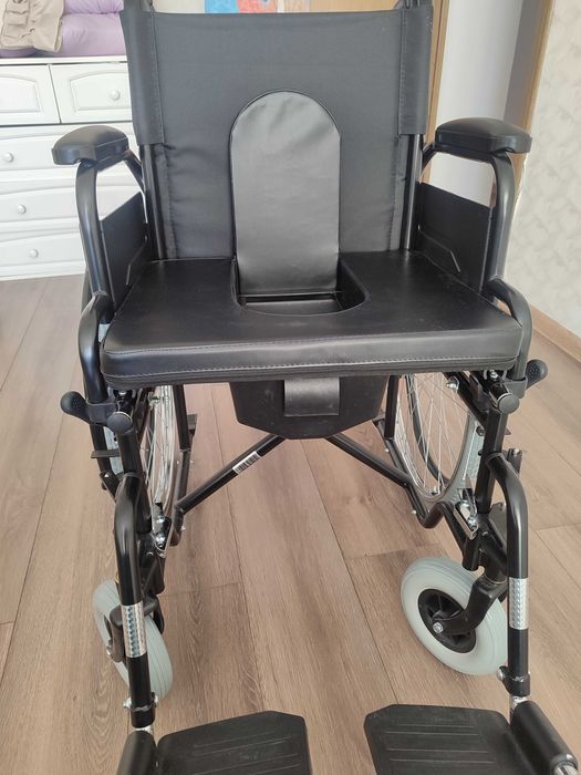 Коляска инвалидная