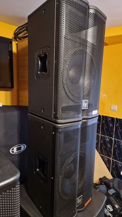 Vand coloana 2 boxe electrovoice tx1122 si subwoofer tx1181, q66 amplificator