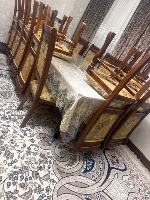 Stol 1ta styul 12ta Holati yaxshi