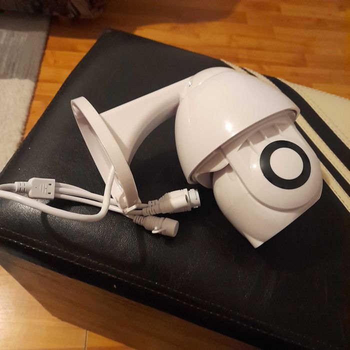 Vând cameră de supraveghere video