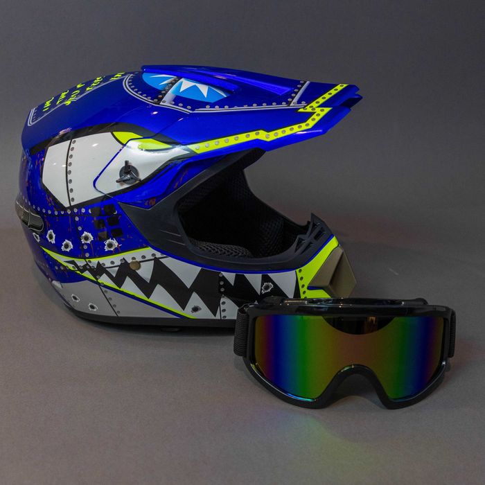 Каска с очила за ел. тротинетка , велосипед , мотокрос