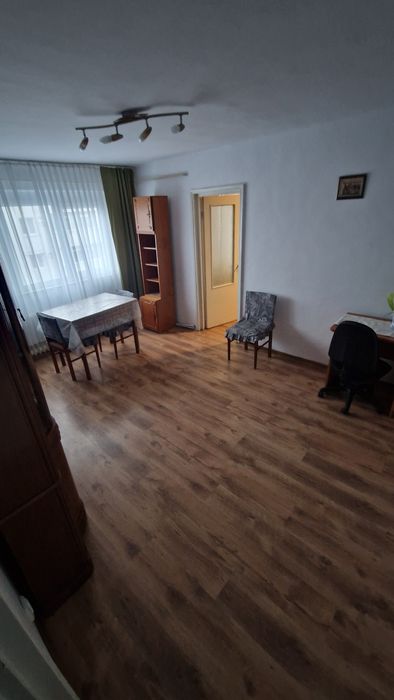 Închiriez apartament 2 camere mobilat
