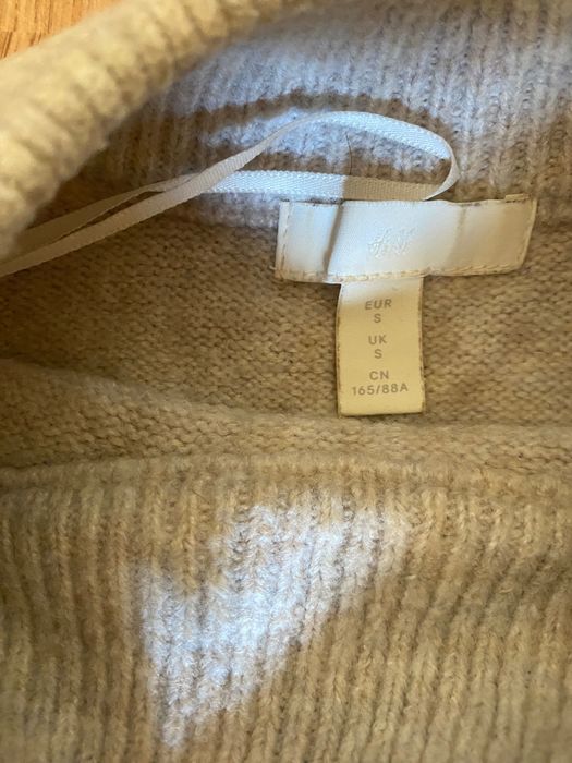 Пуловер с балонен ръкав