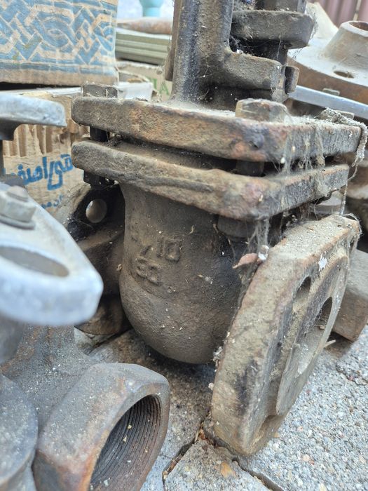 Продам задвижки, вентиля