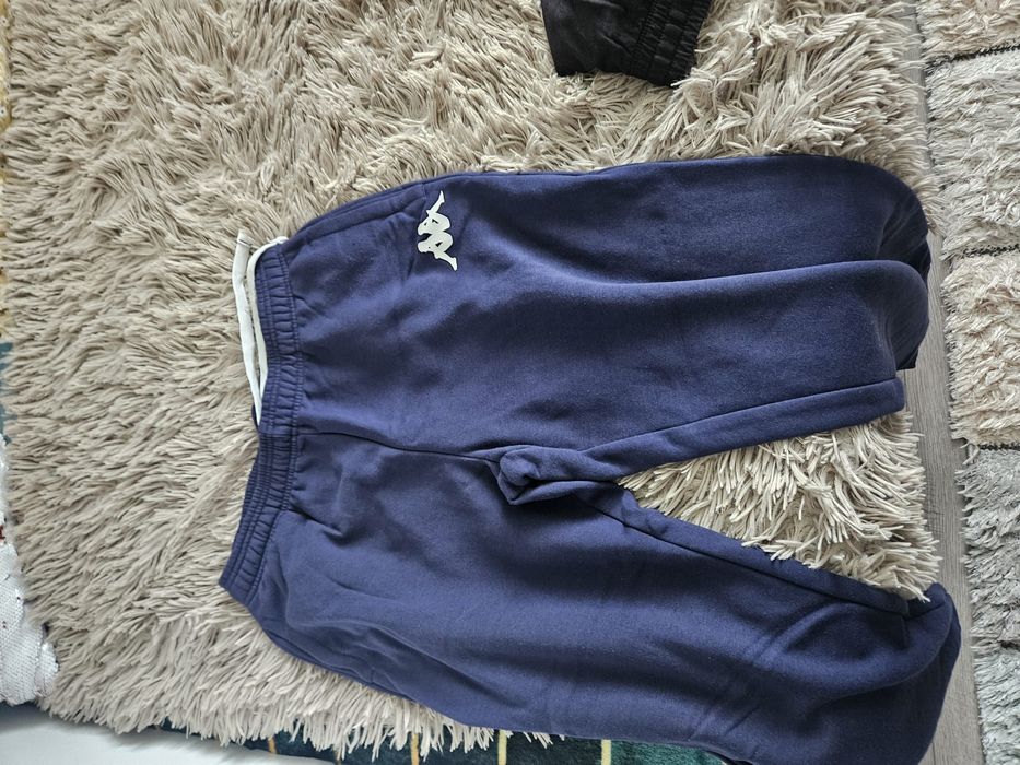 Pantaloni Kappa .