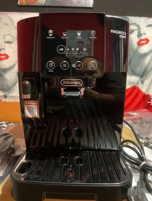 Чисто нов Кафеавтомат De’Longhi Magnifica Start ECAM220.60.B