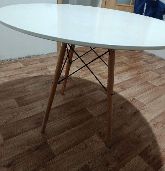 Продаю стол Икея !