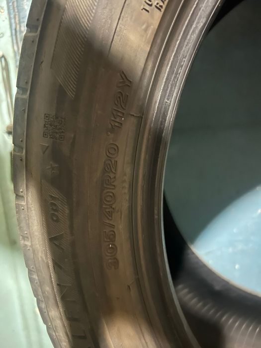 Продам комплект резины на BMW X5