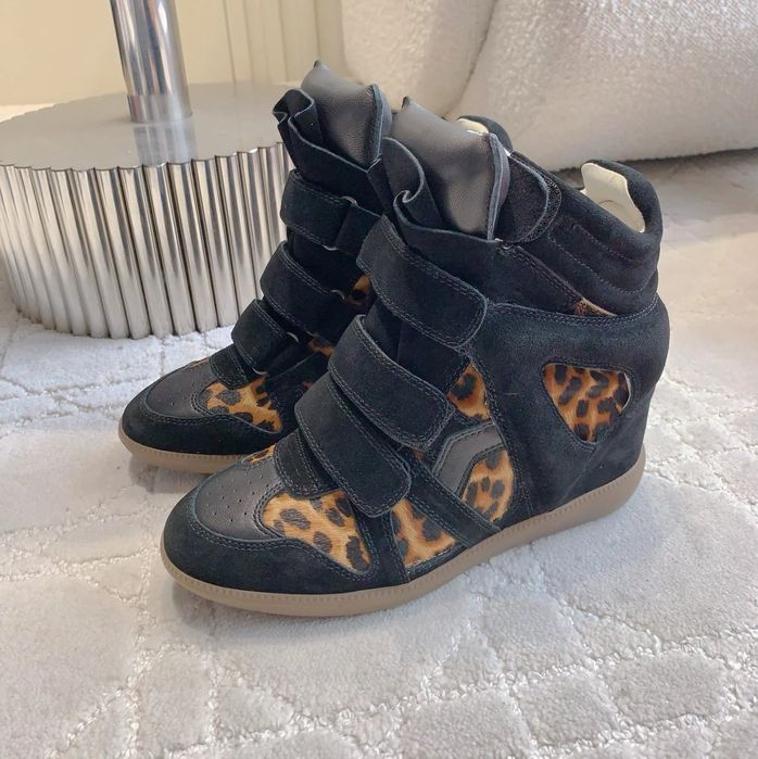Isabel Marant Pe precomandă mărimi :35-40-