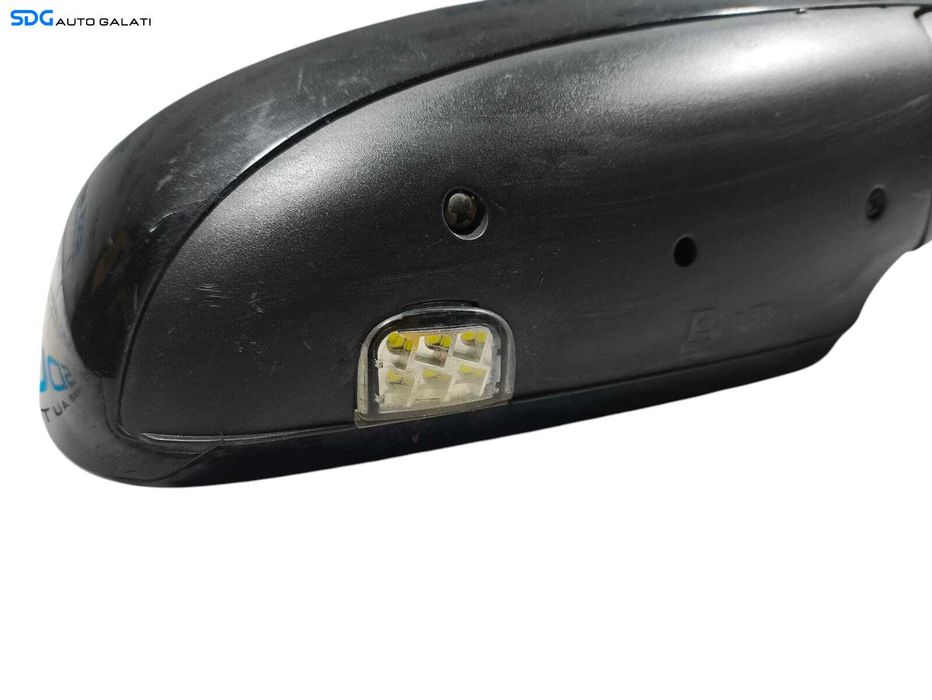 Oglinda Electrica Dreapta cu Lumini Ambientala Volkswagen Passat B5.5 2001 - 2005 Culoare 9910 Cod 3B0857934A [L6613]
