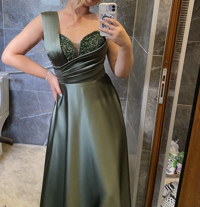 Нова сеатбена/бална дълга рокля, размер Л