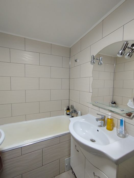 Apartament 3 camere Carpați 2 etaj 1