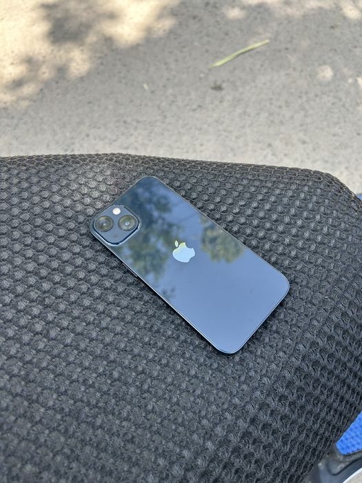 Iphone 13 в хорошем состояни