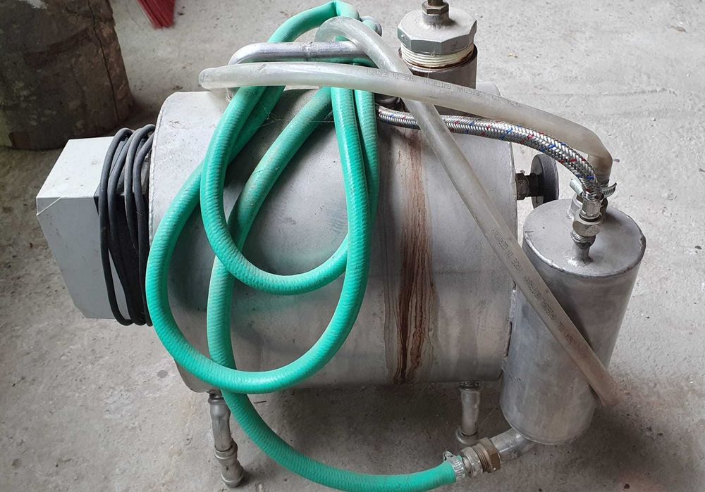 Aparat electric (cu ceas) pentru a fierbe băuturi
