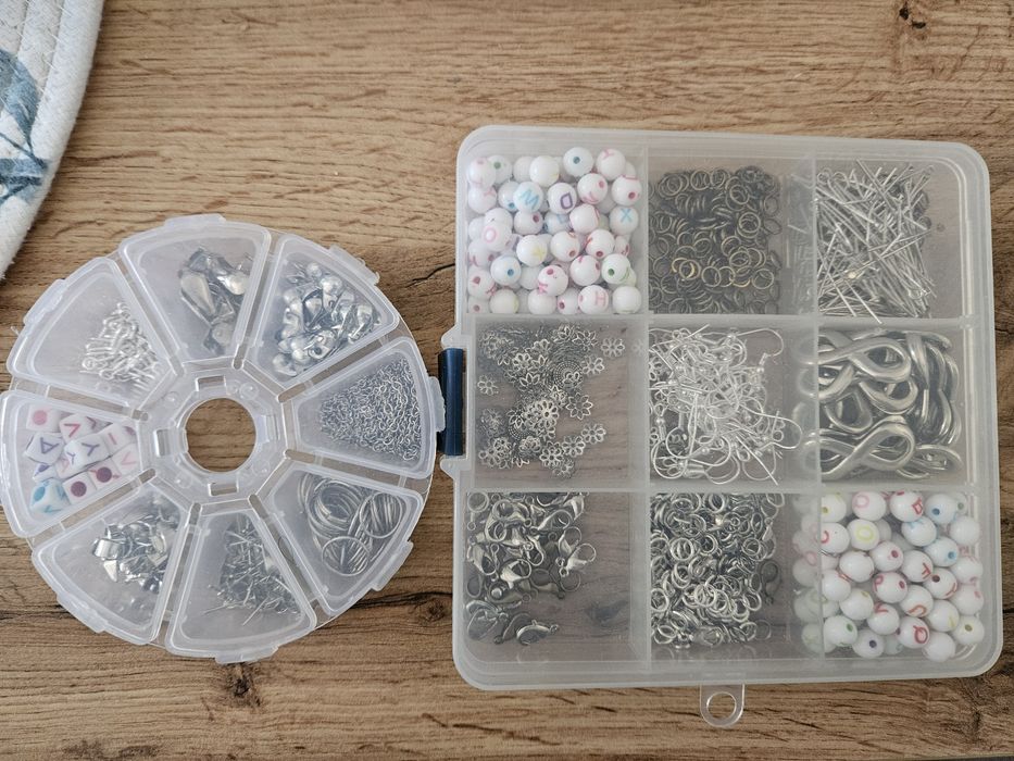 Комплект с материали за правене на бижута