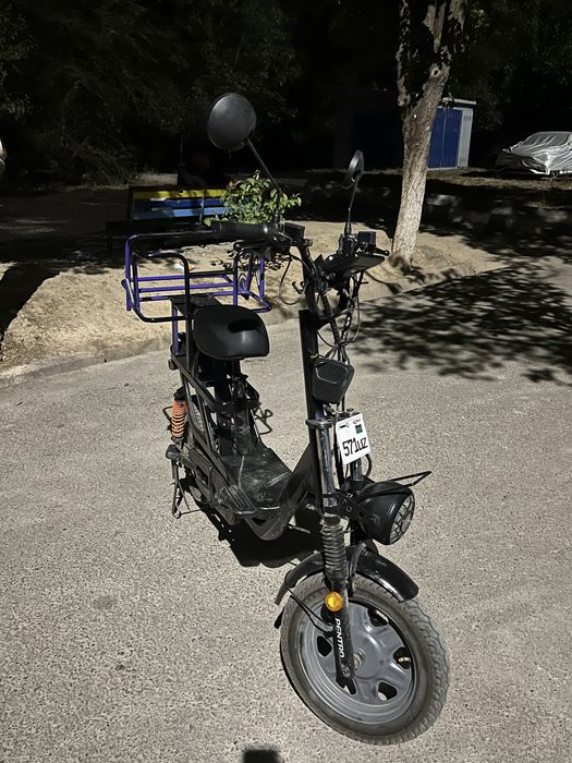 Skuter sotiladi bez akulmulyator ideal yangi