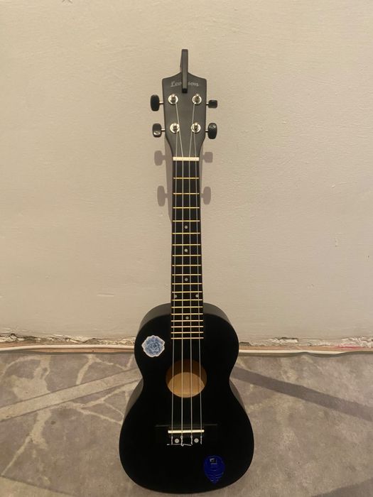 Укулеле Levinson