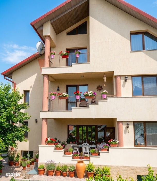 Vilă 684 mp ultracentral Botoșani, mobilată la cheie, clasa B