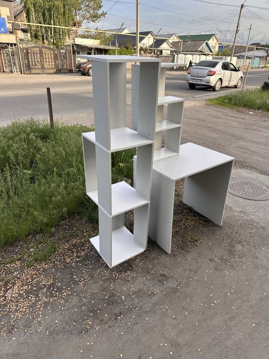 Полки новые и красивыие