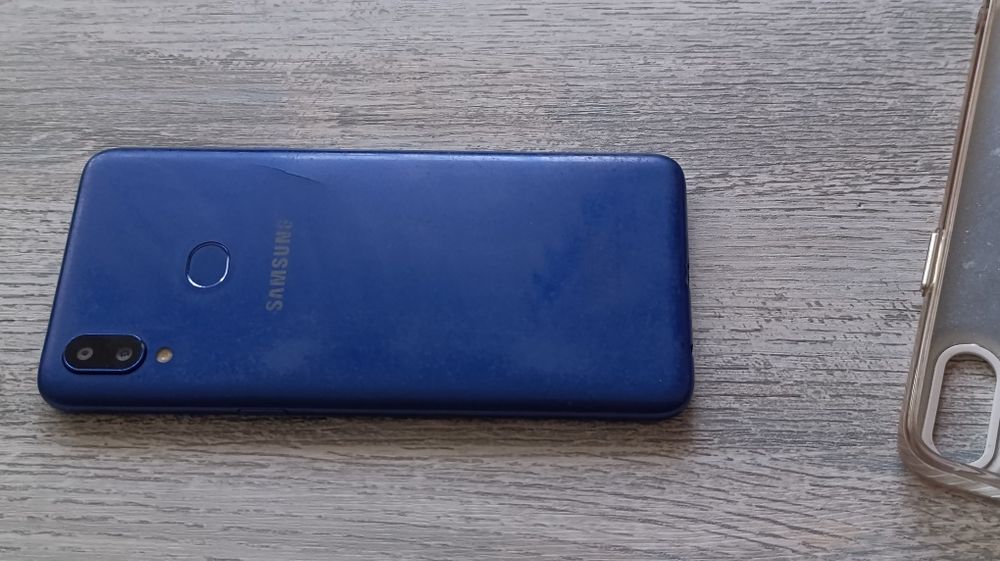 Продам самсунг А10s