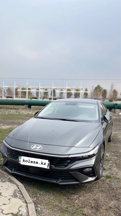 Hyundai Elantra 2023