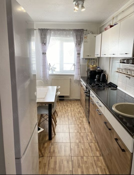 Proprietar 3 cam, 2 bai, et3  Florilor-Craiter