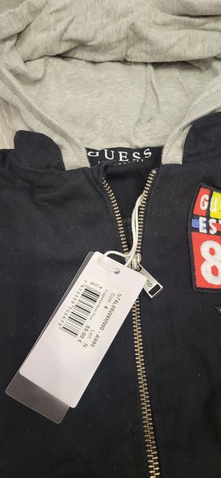 Яке момче Guess ново