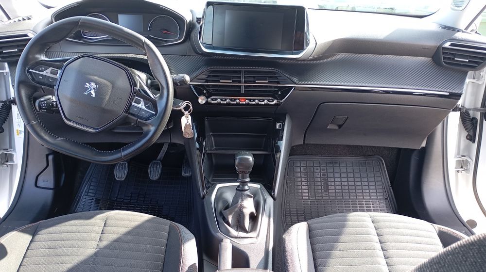 Autoturism Peugeot 2008