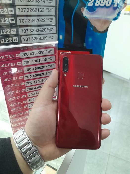 Продам  Samsung A20s  и  Redmi 9A