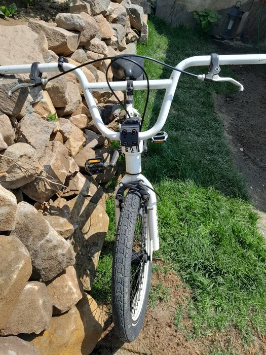 Bicicleta BMX de vanzare