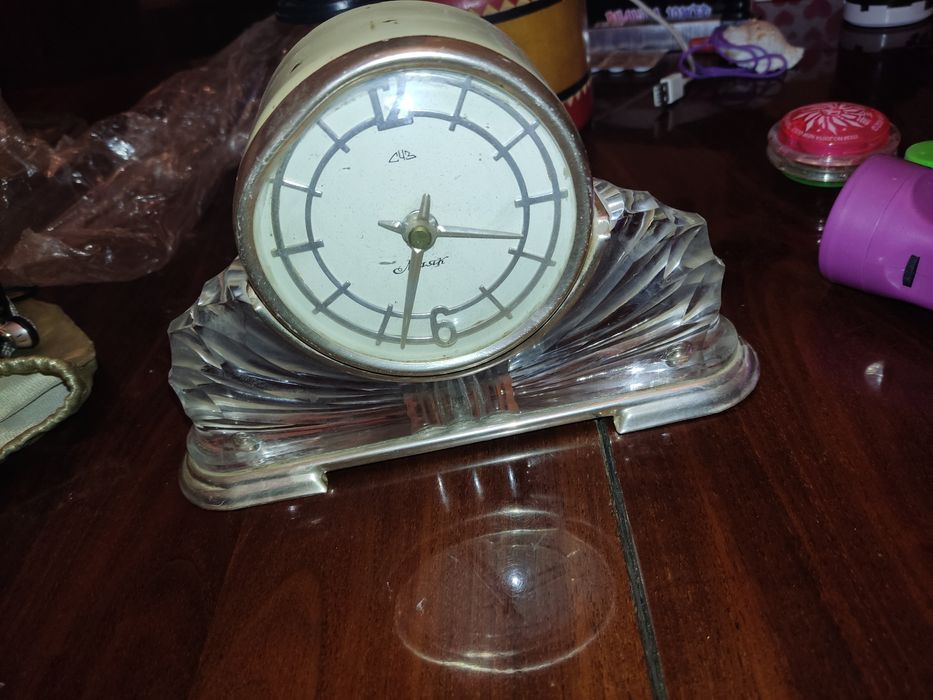 Часы Маяк, антиквариат на заводе