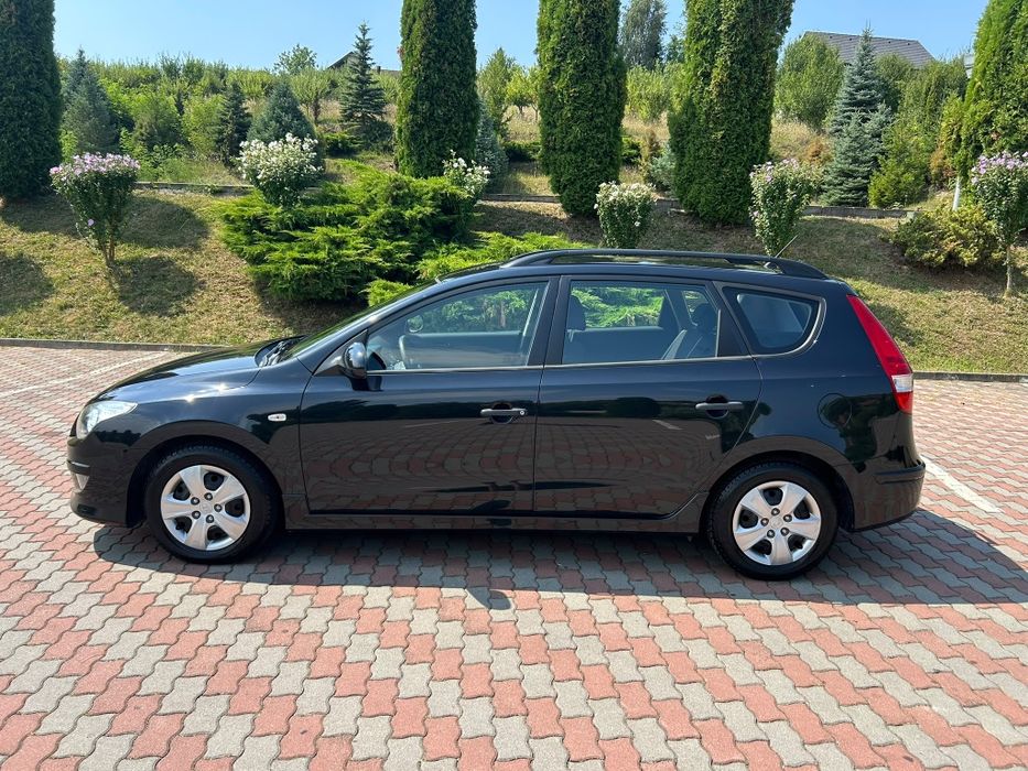 ~Hyundai i30facelift-1.4benzina-109cai-euro5-2011-adusa din germania~