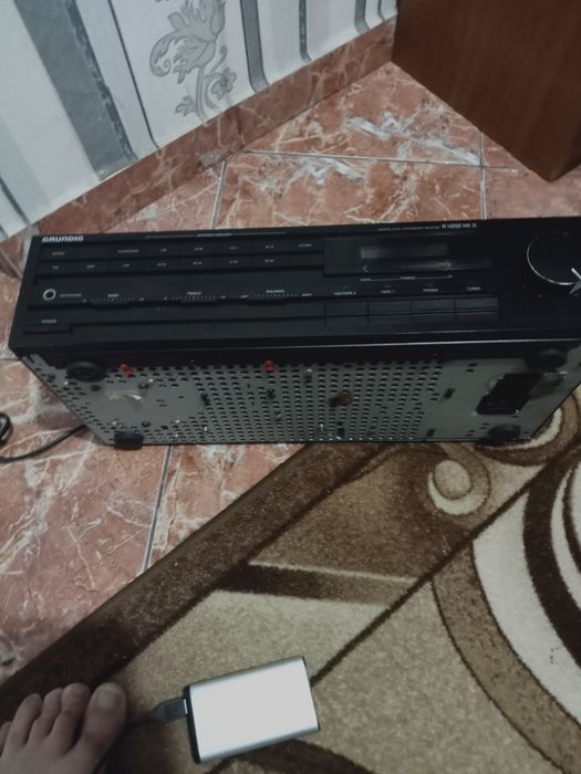 Усилвател  Grunding R4200