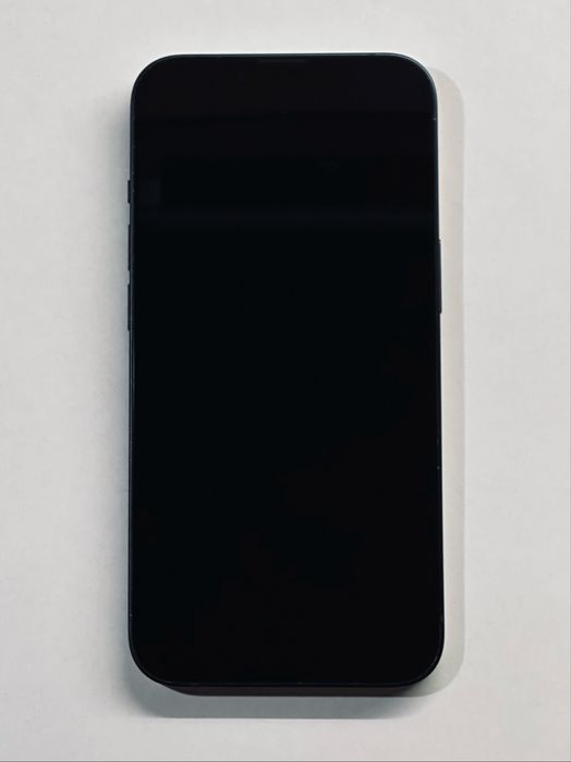 iPhone 13 Black 96% battery