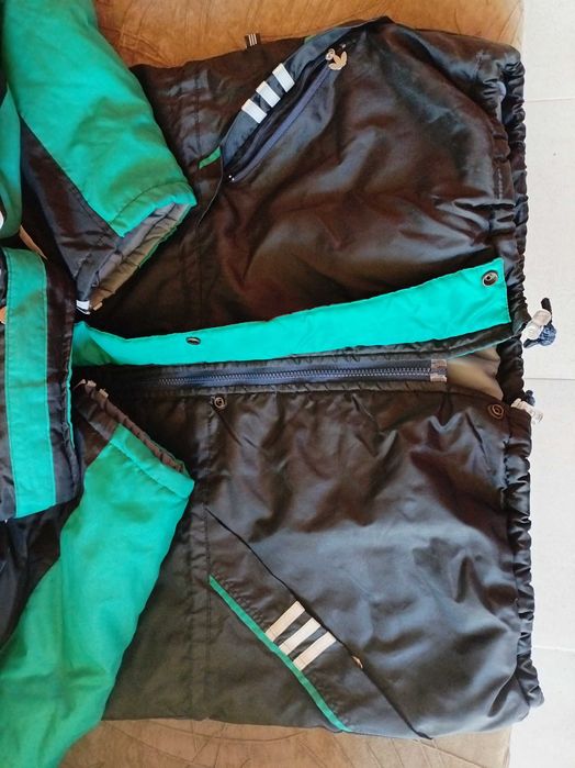 Мъжко Зимно Яке Adidas, Kато Ново, Леко и Много Топло. Размер L.