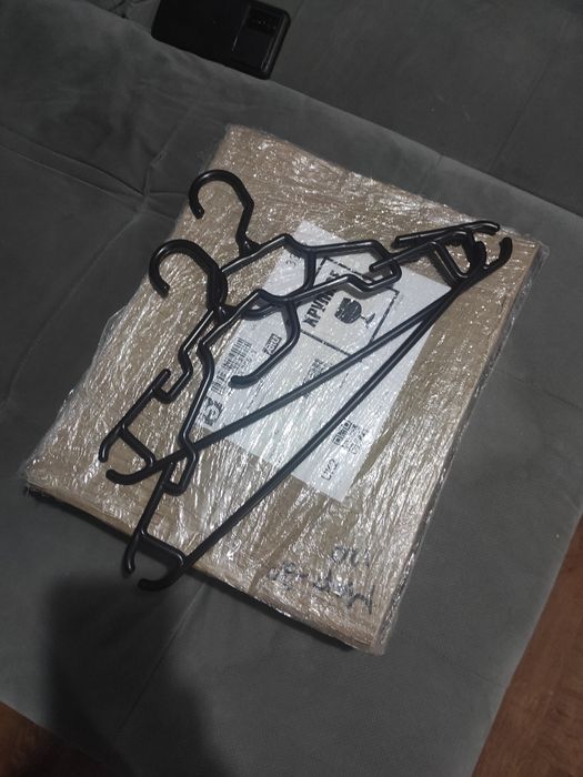 Набор плечиков  , пластик 20шт