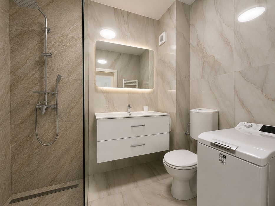 Închiriez apartament cu 3 camere