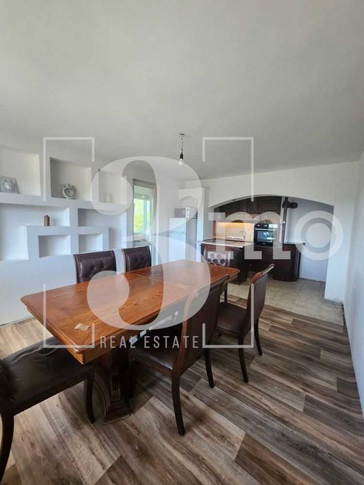 3mo“ продава два етажа от къща в живописното село Владая