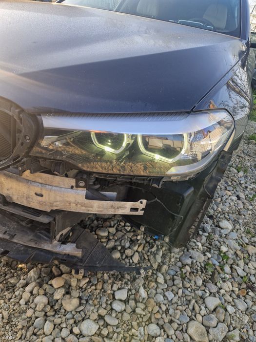 Far stanga,far dreapta bmw seria 5 G 30 de Europa