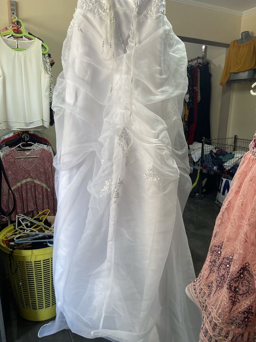 Rochie mireasa cu trena,stare exceptionala