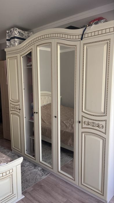 Спальный гарнитур Венера 5дв