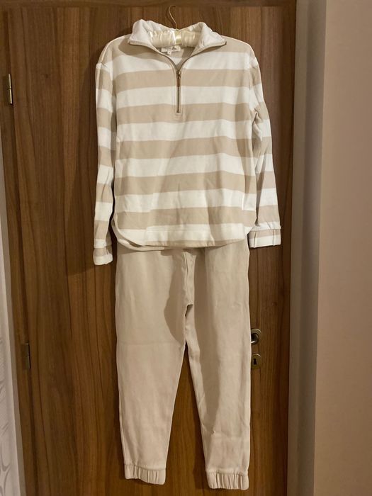 Дамски спортен комплект анцунг горнище и долнище размер М