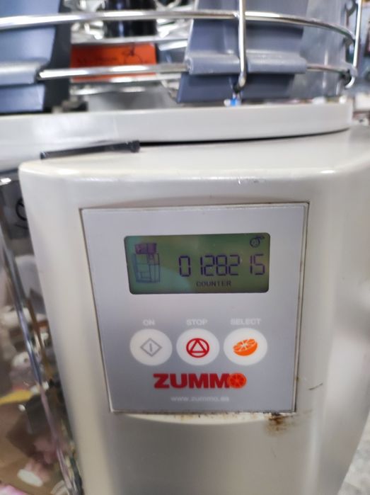 Фреш машина за портокали ZUMMO Z14