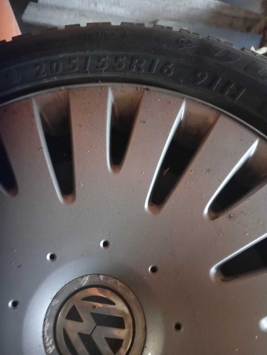 Anvelope iarna +Jante de tabla Volkswagen Passat +  capace originale