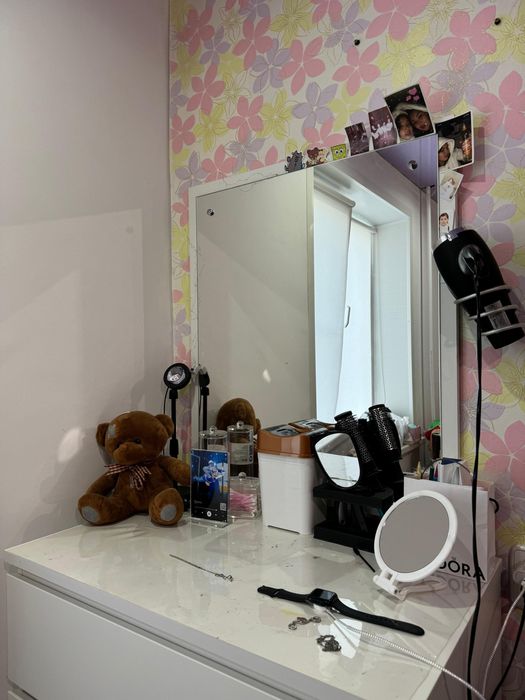 Продам комод и зеркало Икеа