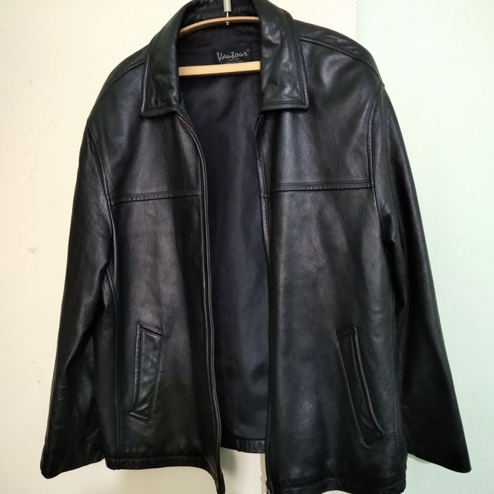 Фирменные кожаные куртки.