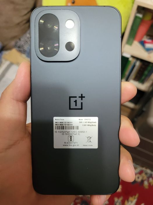 Продам one plus 13s 12/512 gb