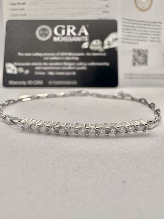 Сребърна гривна с мойсанит (Диамант)